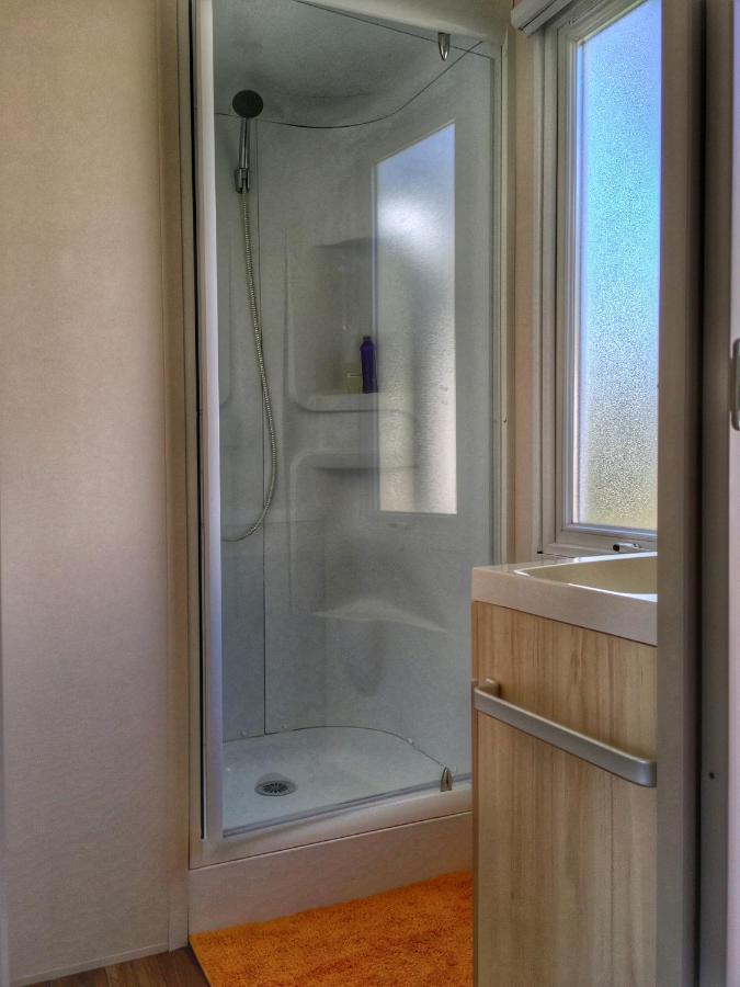 Mobil Home Pour 6 Personnes Climatise A Quelques Minutes Des Plages Agde Luaran gambar