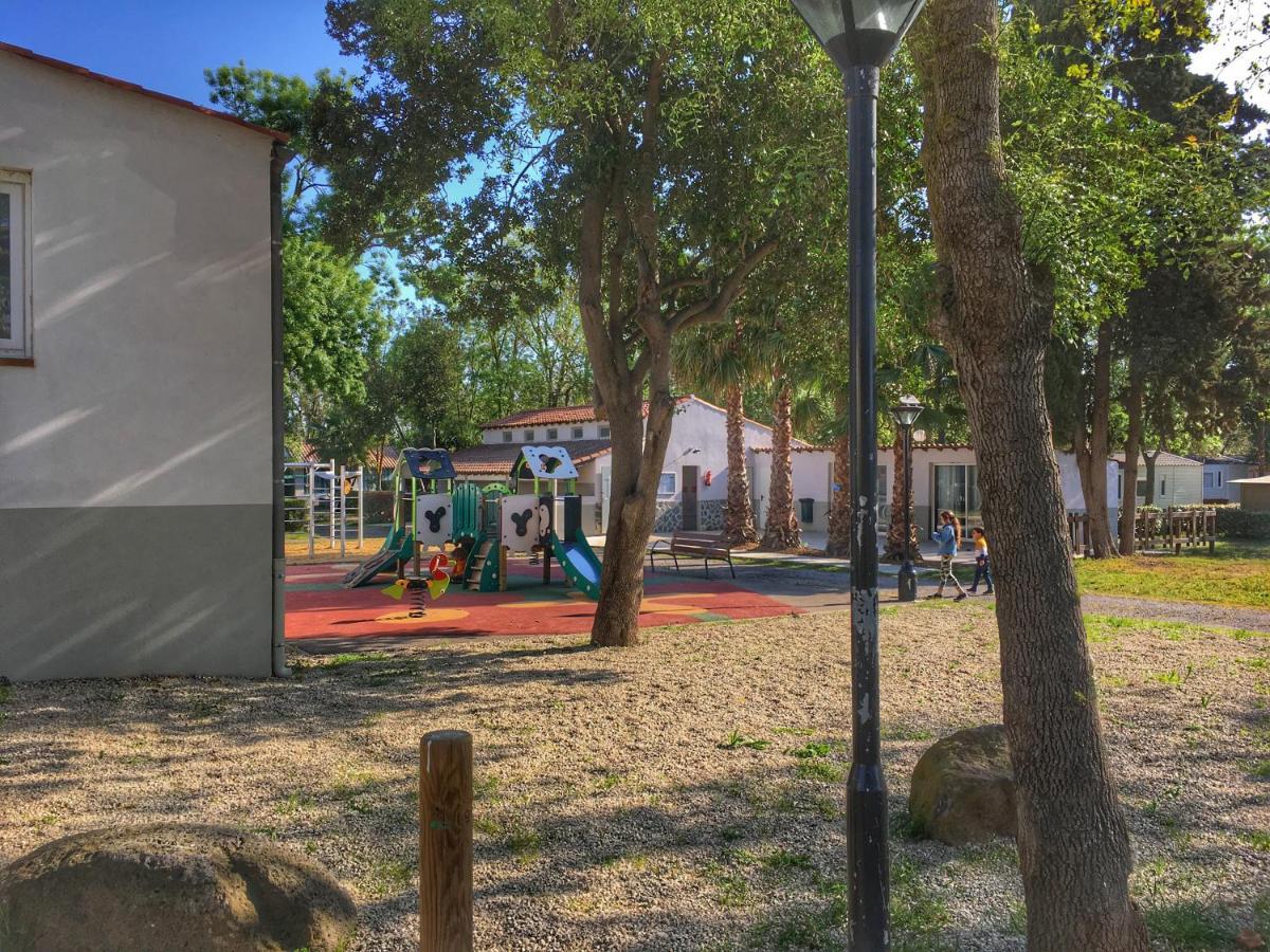 Mobil Home Pour 6 Personnes Climatise A Quelques Minutes Des Plages Agde Luaran gambar